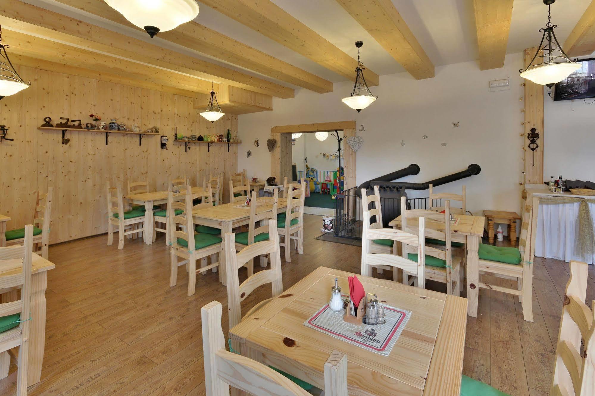 Penzion Bobesova Bouda Železná Ruda Exterior foto